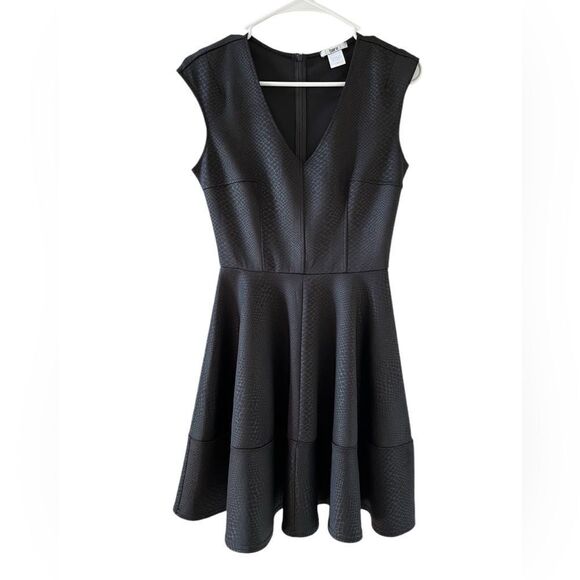 Womens’ Bar III V-Neck Dress Size S - Picture 1 of 3